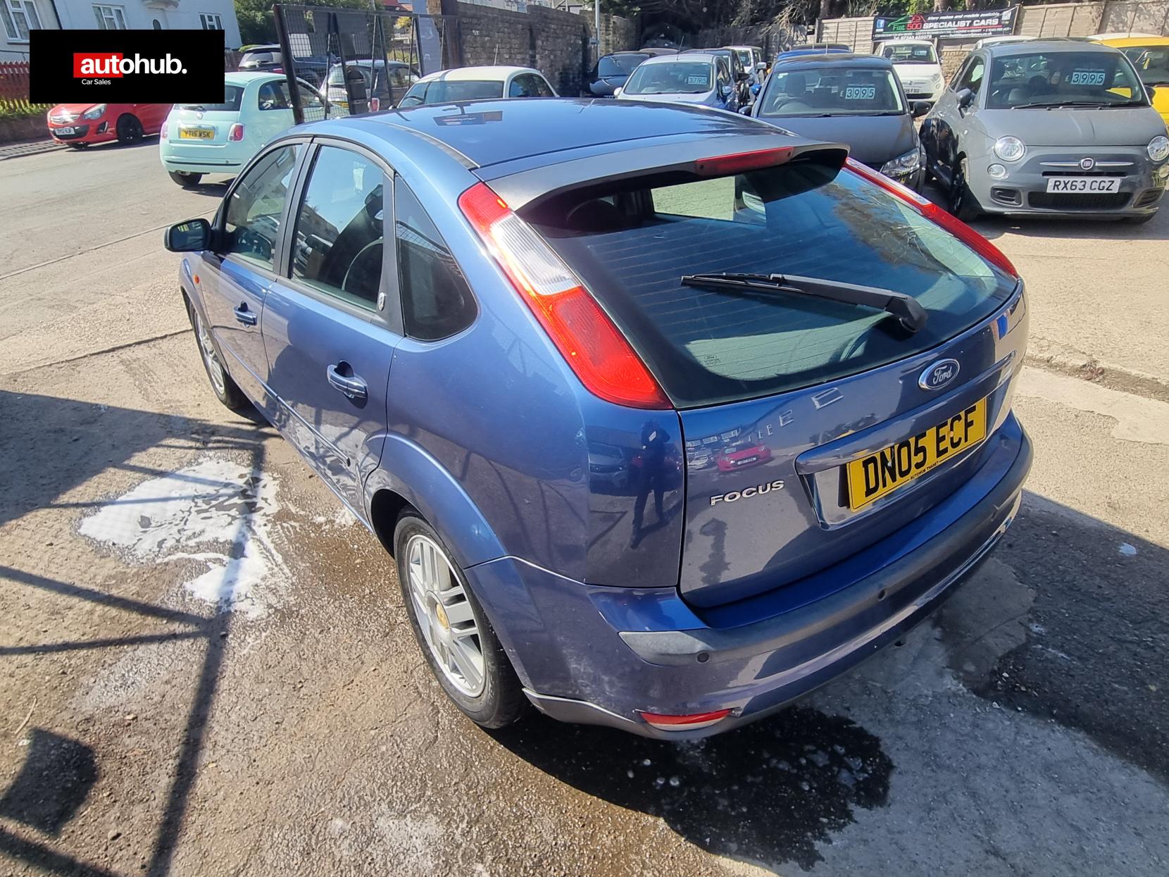 Ford Focus 1.6 Ghia Hatchback 5dr Petrol Automatic (184 g/km, 99 bhp)