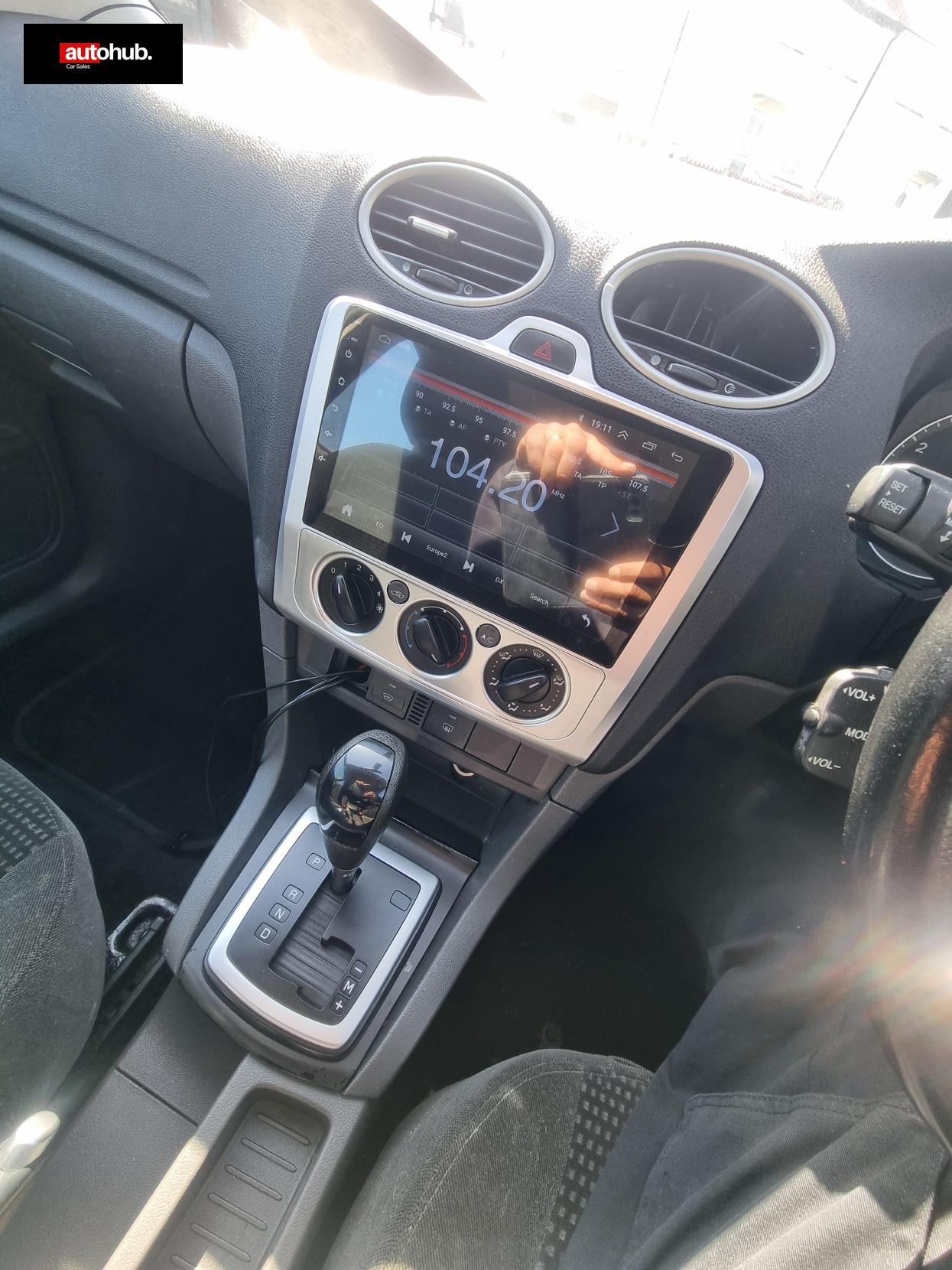 Ford Focus 1.6 Ghia Hatchback 5dr Petrol Automatic (184 g/km, 99 bhp)