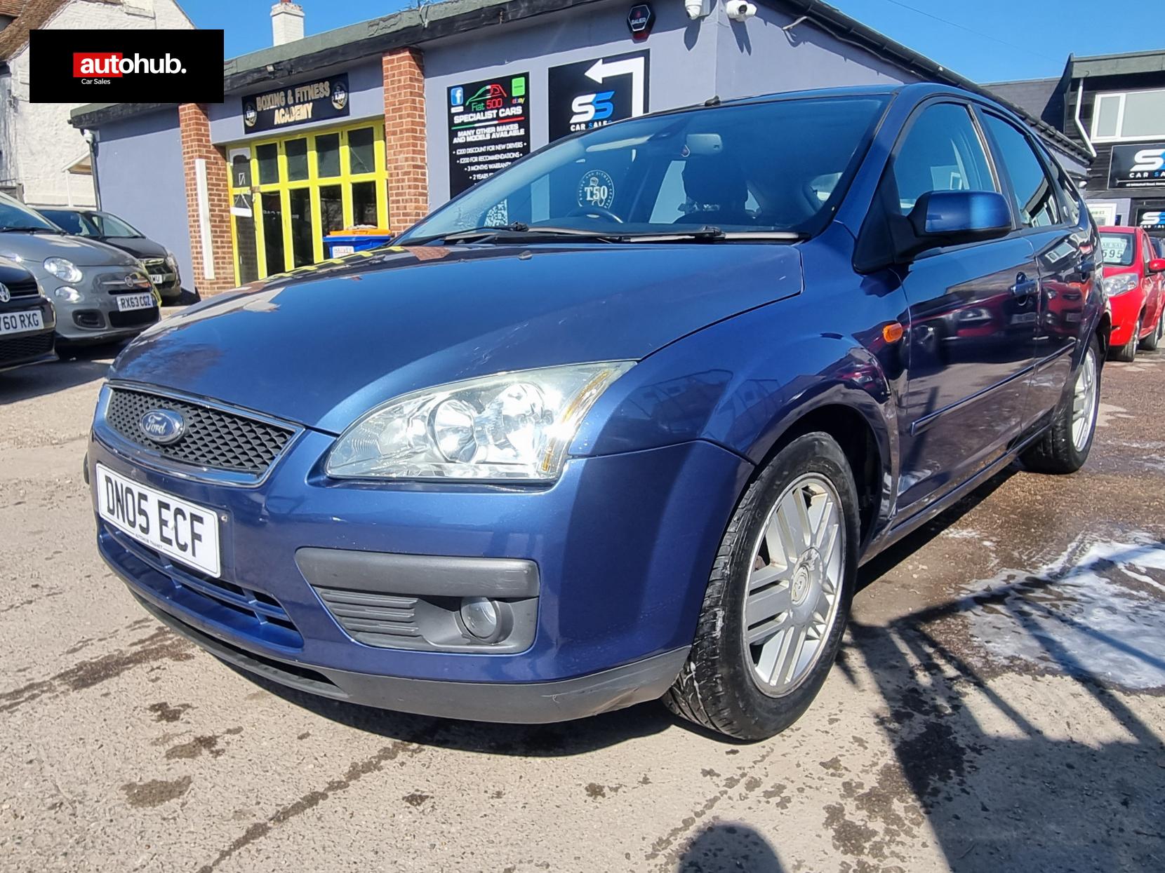 Ford Focus 1.6 Ghia Hatchback 5dr Petrol Automatic (184 g/km, 99 bhp)