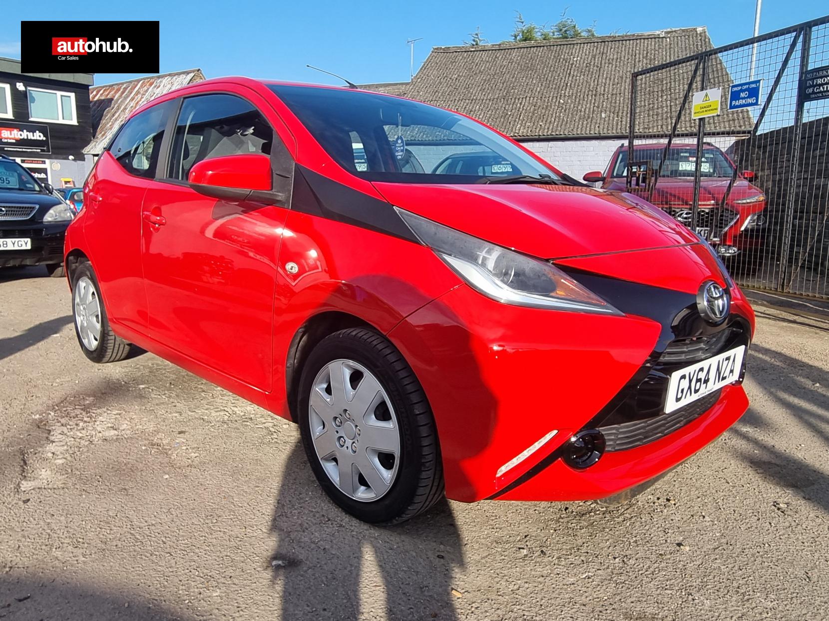 Toyota AYGO 1.0 VVT-i x-play Hatchback 5dr Petrol Manual Euro 5 Euro 5 (68 ps)