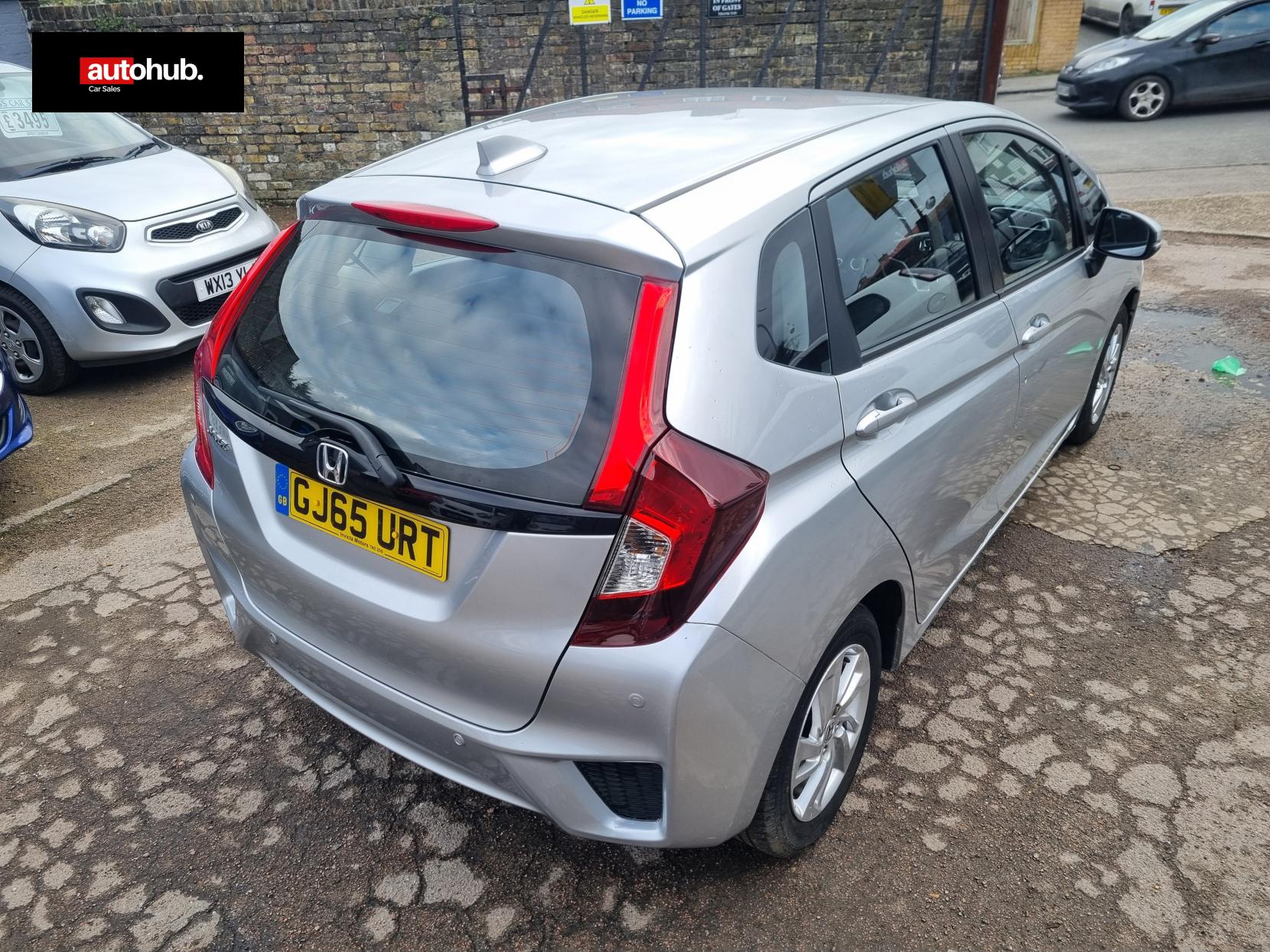 Honda Jazz 1.3 i-VTEC SE Hatchback 5dr Petrol Manual Euro 6 (s/s) (102 ps)